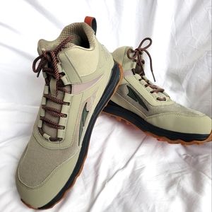 Mens Altra Lone Peak hiking boot, khaki, size 12.5